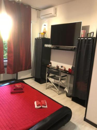 Executive Suite image 9