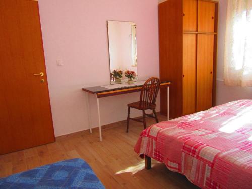 Two-Bedroom Apartment in Pula XI