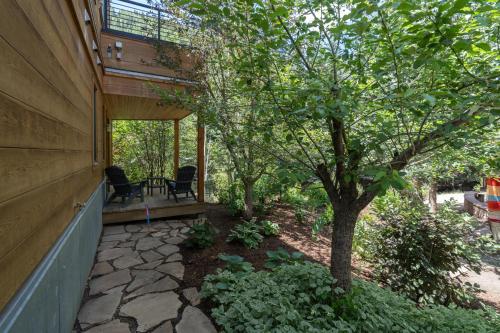 THE TRIBUTARY by Exceptional Stays - image 2