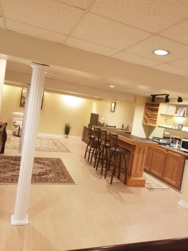 Superb Basement close to the Gaylord MGM Outlets National Harbor in Fort Washington, USA