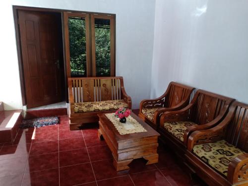 Sritanjung Homestay