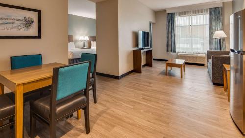 Best Western Plus Executive Residency Marion