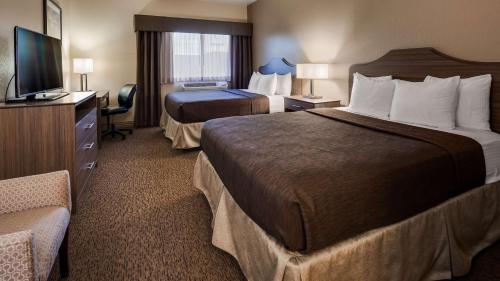 Queen Room with Two Queen Beds