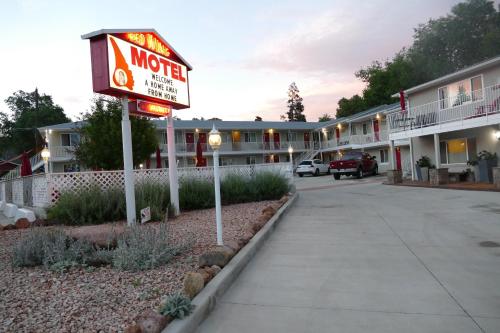 . Red Wing Motel