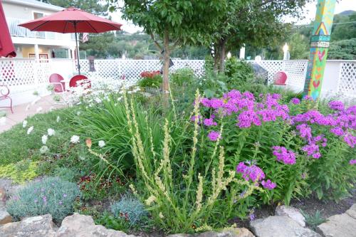 Red Wing Motel – Manitou Springs, CO