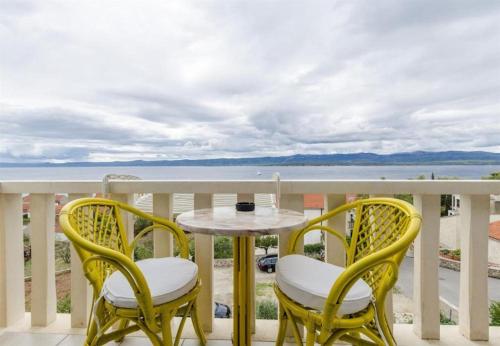  Apartments and rooms Mate1-near sea in Bol
