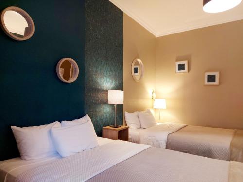 Hotel Mondial - image 9