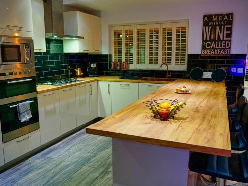 Rowan House - image 11