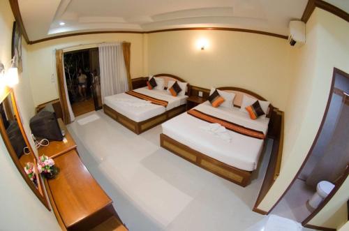 room detail thumbnail 0