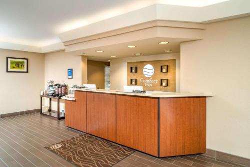 Comfort Inn & Suites