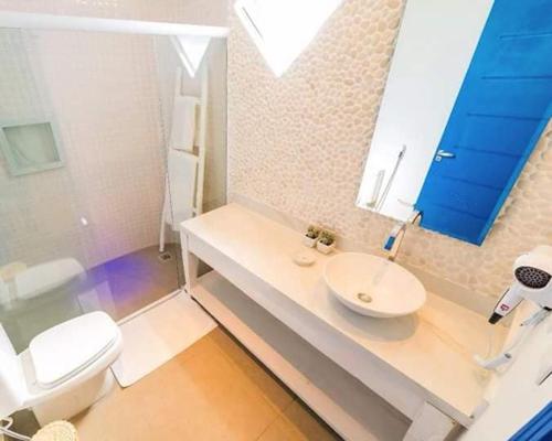 La Plage Hotel Boutique La Plage Hotel Boutique is conveniently located in the popular Barra Grande area. Featuring a satisfying list of amenities, guests will find their stay at the property a comfortable one. Service-minde