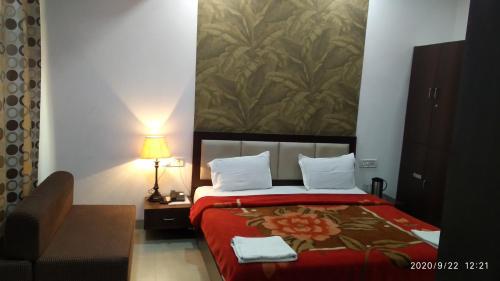 Super Deluxe Triple Room image 10