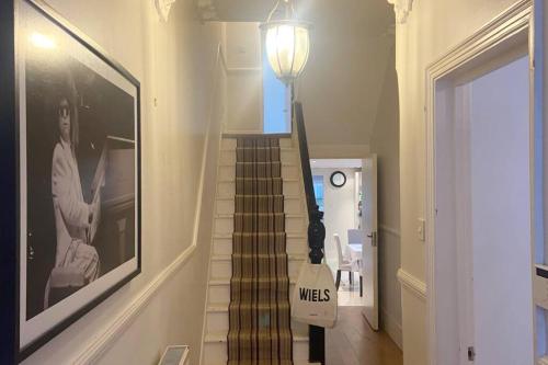 Stylish Comfortable Entire Balham Home, Balham, London