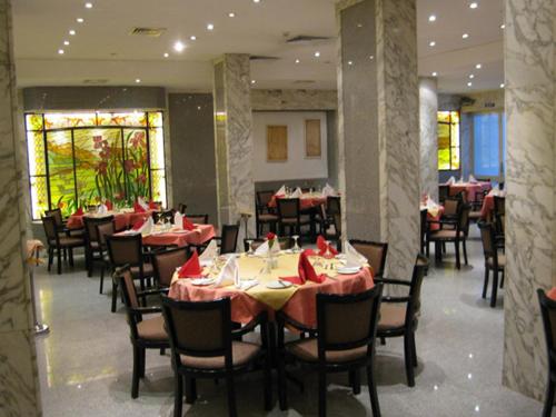 Philippe Luxor Hotel