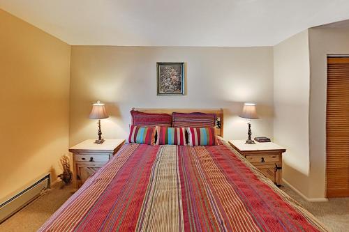 Red Pine Townhome - Pools Hot Tubs Walk to Lifts townhouse - image 8
