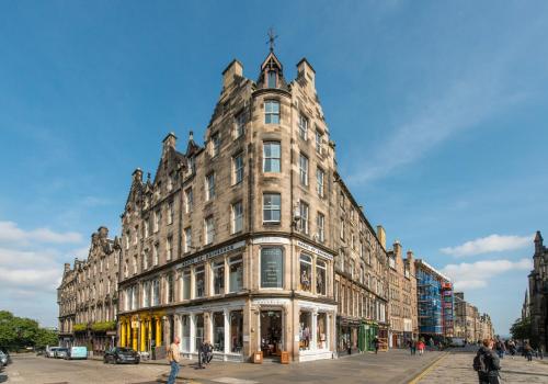 St Giles Royal Mile - main image