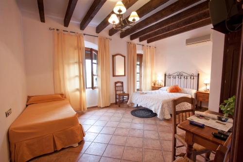 Hostal El Cortijo - image 6