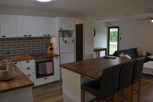 Konyha, Valley Retreat in Currumbin Völgy