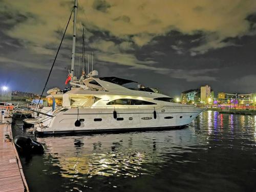 Rent Luxury Motor Yacht