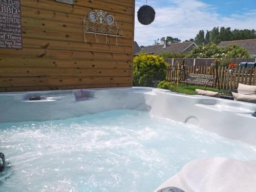 Willow Tree Lodge & Berryl Mead View gîte à louer Godshill