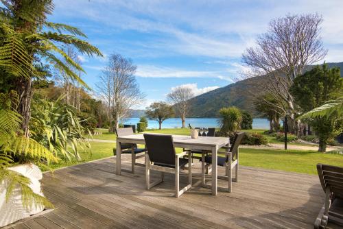 Furneaux Lodge in Endeavorinleta