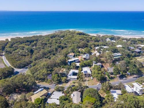 South Passage Beach House by Discover Stradbroke