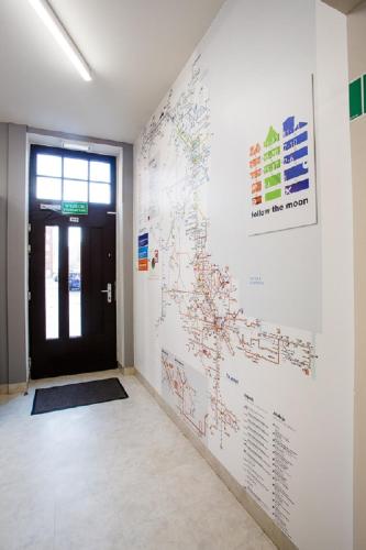 Moon Hostel - image 6
