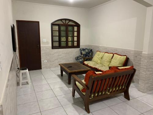 Linda casa de Veraneio in ใกล้ตัวเมือง