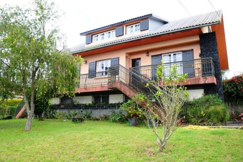 Maison de 6 chambres avec vue sur la mer jardin clos et wifi a La Plaine des Cafres - Location saisonnière - Le Tampon