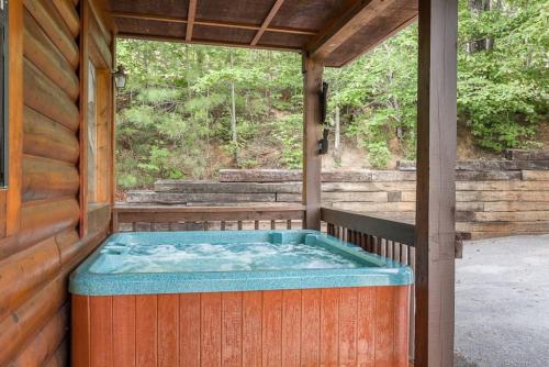 Closer To Heaven - Hot Tub, Mountain View Getaway