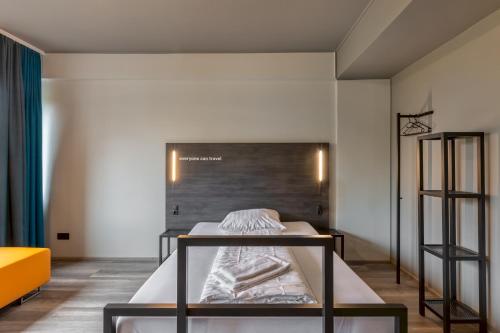 Single Room image 2