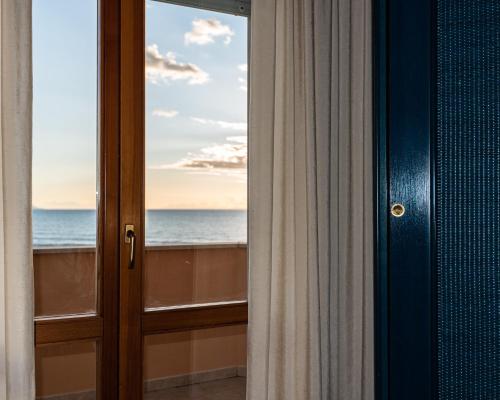 Double Room with Sea View