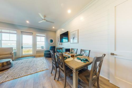 West Side Cottage #Q - Coastal Casa - image 5