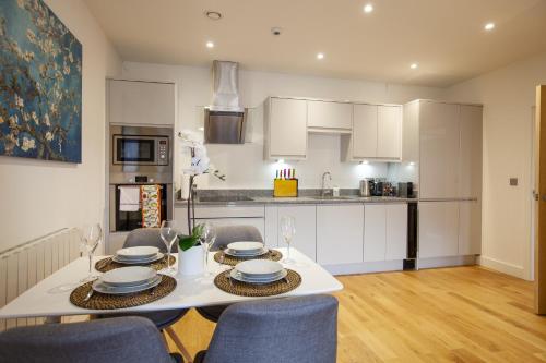 Urban Living's ~ King Edward Luxury Apartments in the heart of Windsor