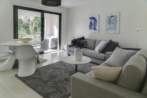 IMMOGROOM- Modern - Elegant - Close to the beach -AC - CONGRESSBEACHES