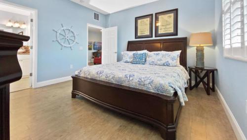 Treasure Trove by Teeming Vacation Rentals - image 8