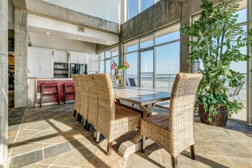 An Oceanfront Experience - image 4