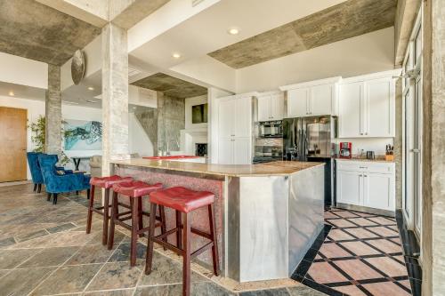An Oceanfront Experience - image 6