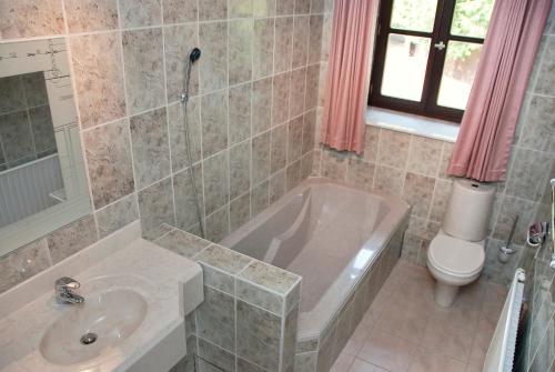 Holiday Home Le Pihon - image 5