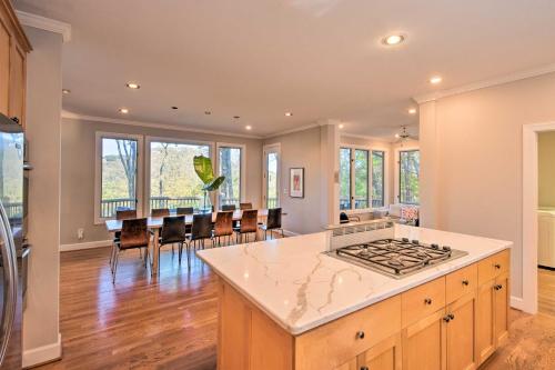 Luxe Big Canoe Resort Home with 3 Decks and Mtn Views! - image 6