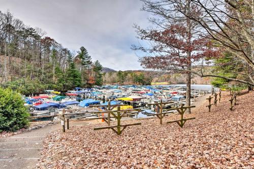 Luxe Big Canoe Resort Home with 3 Decks and Mtn Views! - image 4