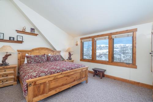 Russell Home by Alpine Lodging Telluride - image 8