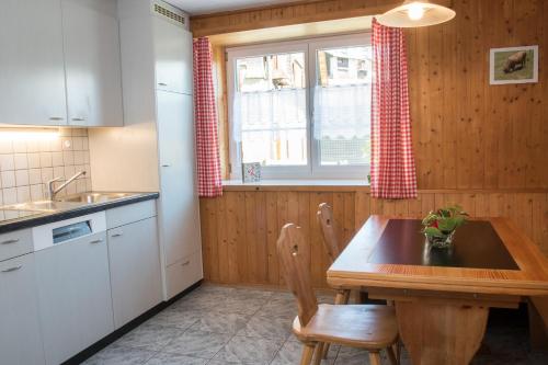 Casa Curgnun 21 Collenberg - Ferienwohnung 61m2 für max. 4 Pers. (Casa Curgnun 21 Collenberg - Ferienwohnung 61m2 fur max. 4 Pers.) in Vella