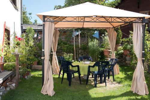 Casa Curgnun 21 Collenberg - Ferienwohnung 61m2 für max. 4 Pers. (Casa Curgnun 21 Collenberg - Ferienwohnung 61m2 fur max. 4 Pers.) in Vella