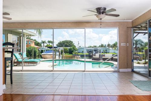 Buccaneer Hideaway at Rocky Point in Tampa, USA