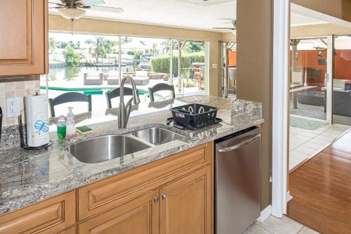 Buccaneer Hideaway at Rocky Point in Tampa, USA