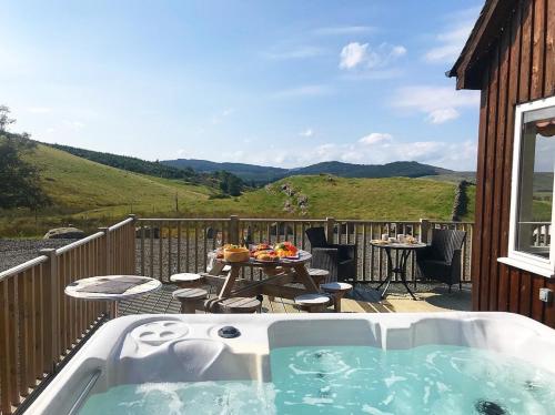 Stags View with Hot Tub near Glenshee, Perthshire gîte à louer Gleann Beag