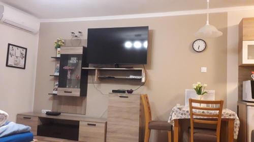  Petra Apartman, Unterkunft in Szigetvár