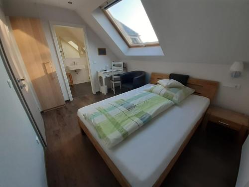 Gastehaus Kuck 8.8km von Roetgen entfernt
