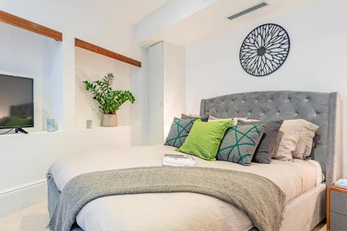 ARCORE Premium Rental Shaftesbury Avenue, Londyn (zdjęcie 10)